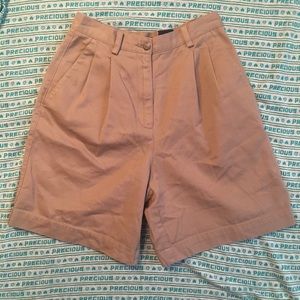 Vtg pleated high waisted khaki shorts